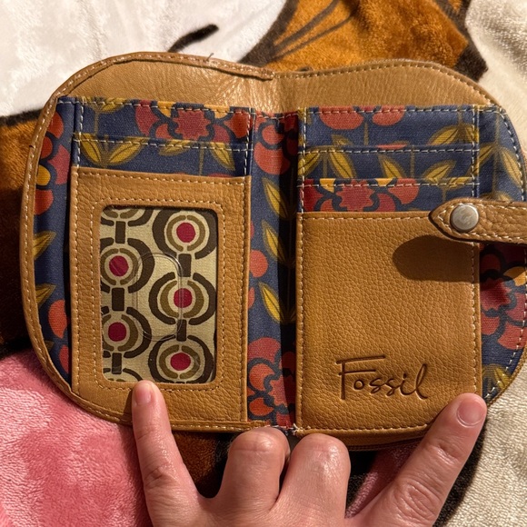 Fossil Multicolor Floral Clutch - Picture 3 of 4